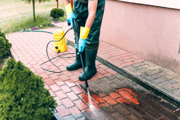 Garage Pressure Washing in Gibsonton, FL